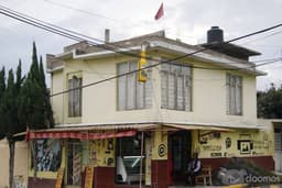 VENDO CASA EN EXCELENTES CONDICIONES URGE VENDER