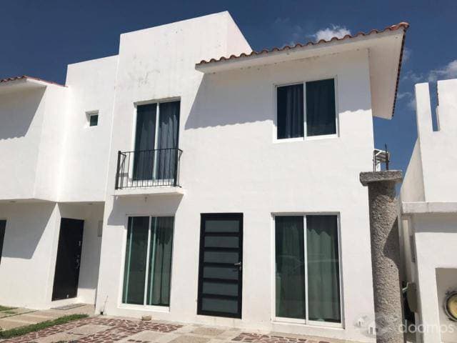 Casa en venta Irapuato Gto. fraccionamiento Misión — foto 1