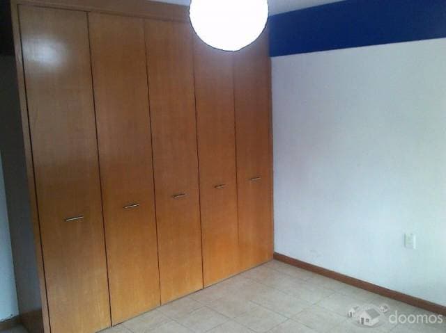 se renta habitación — foto 2