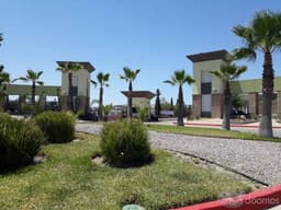 CASA AMUEBLADA Y CON SERVICIOS