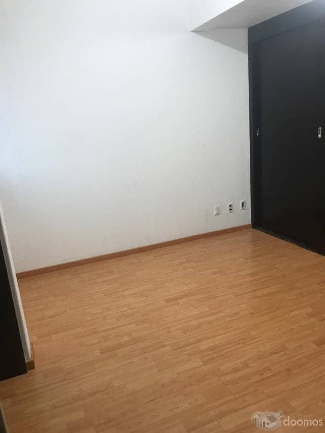 Amplia casa de 3 niveles — foto 5