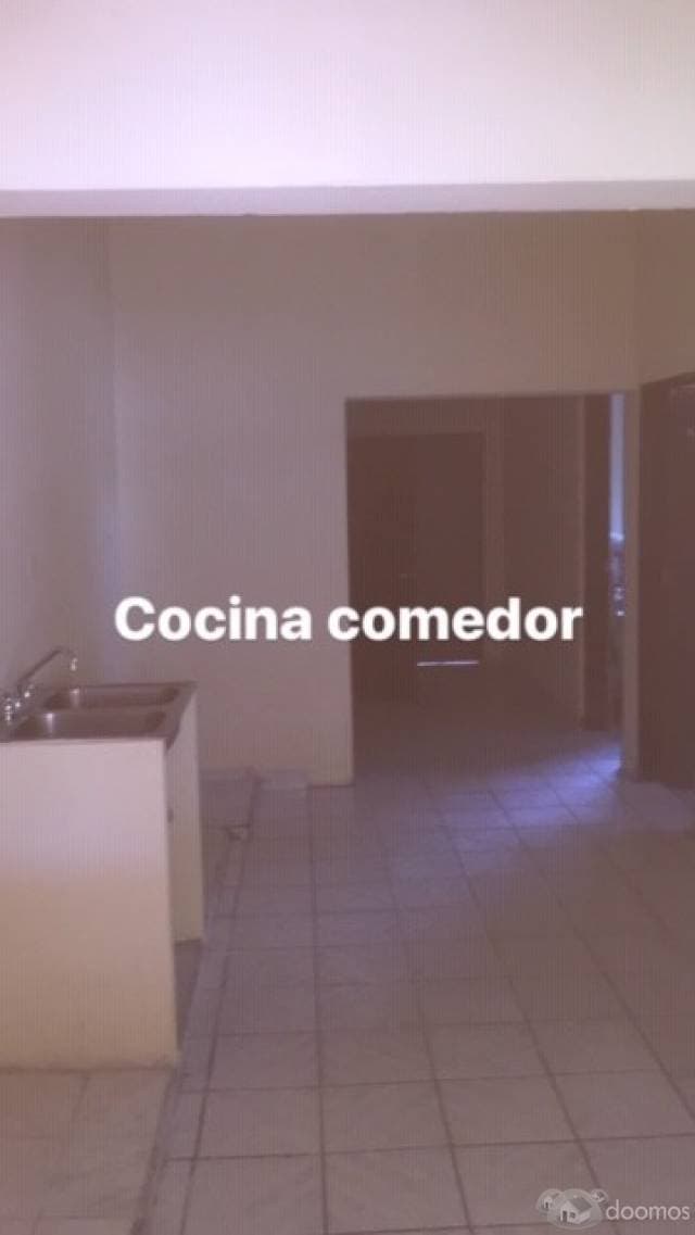 VENTA DE CASA TECHADA Y REMODELADA — foto 4