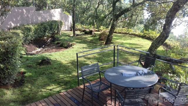 CASA CON VISTA AL LAGO EN IZAR — foto 13