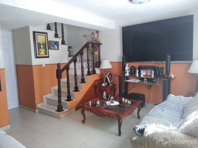 TRASPASO DE HERMOSA CASA — foto 2