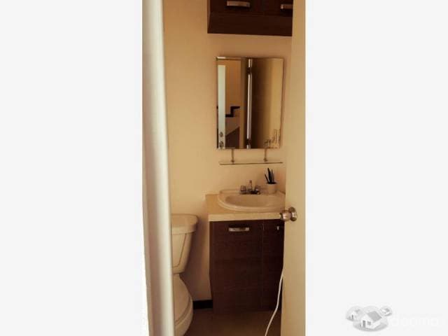 CASAS CERCA DE UNIVERSIDAD LA SALLE — foto 6