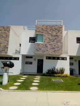 HERMOSA CASA EN VENTA EN FRACCIONAMIENTO CON ALBERCA Y ROFF GARDEN