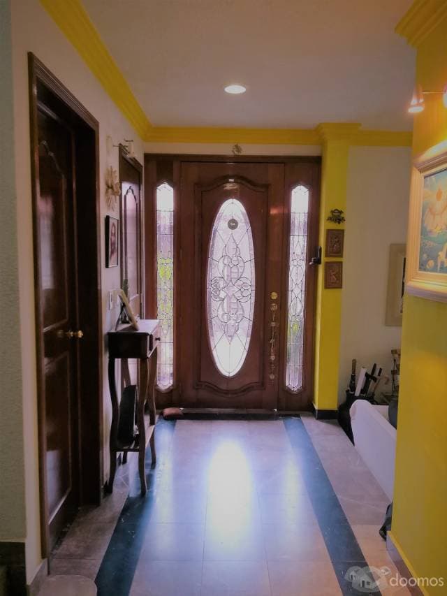 Hermosa casa de 3 plantas — foto 1