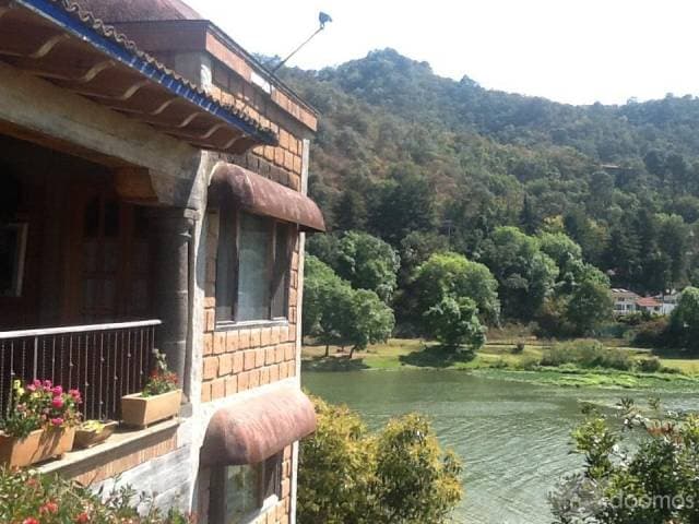 CASA JUNTO AL LAGO — foto 5