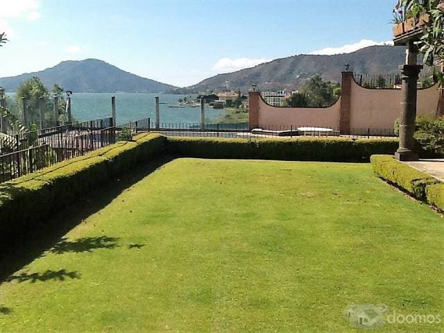 CASA JUNTO AL LAGO — foto 6