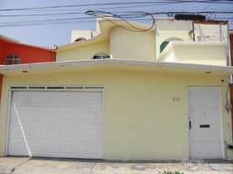 Casa amplia en venta en Villas del Alamo en Pachuca Hidalgo.