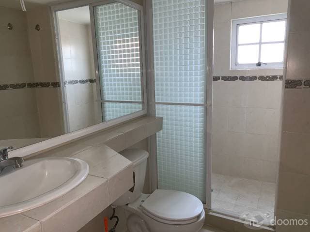 AMPLIA Y AGRADABLE CASA EN RENTA EN COLINAS DE PLATA — foto 12