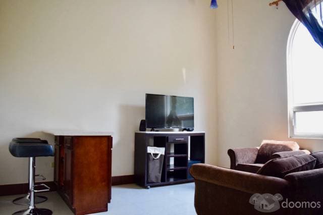 Cuarto tipo Loft en casa Compartida — foto 2