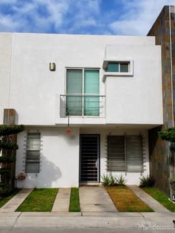 CASA EN VENTA EN COL. VALLE NORTE ZAPOPAN SOBRE AV. JUAN GIL PRECIADO