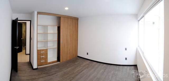 DEPARTAMENTO CON BALCÓN — foto 8