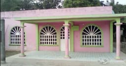 CASA EN VENTA EN LA CARRETERA NORTE 1RA