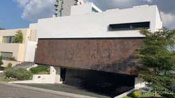 Residencia en Venta en el Coto Alpes Fraccionamiento Las Cumbres.