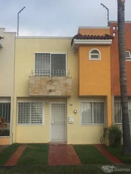Casa en venta en real del bosque frente a parque