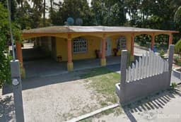 CASA EN VENTA EN LA CALLE LA CRUZ EN PUERTO CEIBA