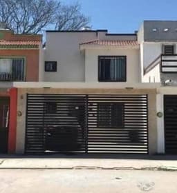 CASA EN VENTA EN LA SAMARKANDA DE NACAJUCA