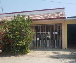 CASA EN VENTA EN LA GOBERNADORES CALLE LUIS ENRIQUE