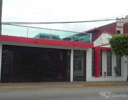 CASA EN VENTA EN BALANCAN CENTRO MUY BONITA Y AMPLIA
