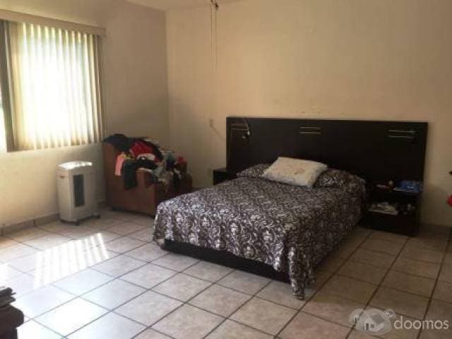 SE RENTA HERMOSA CASA EDIFICADA EN UN PISO — foto 13