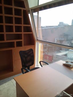 RENTO OFICINA EN LA  CONDESA
