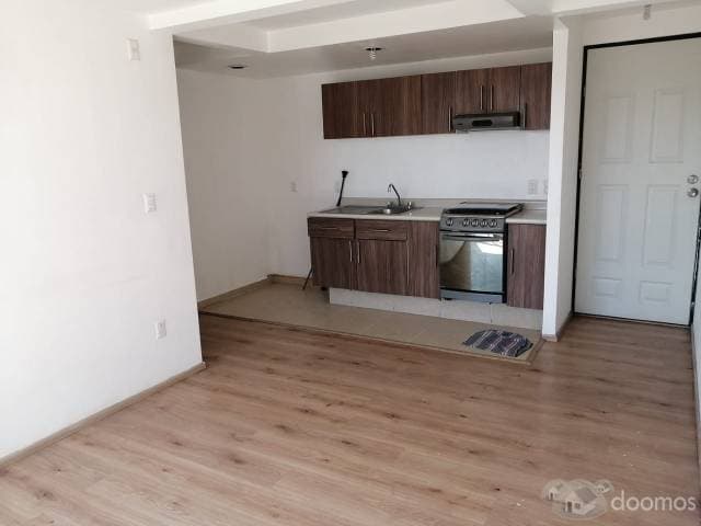 Remato departamento con excelente ubicación — foto 1