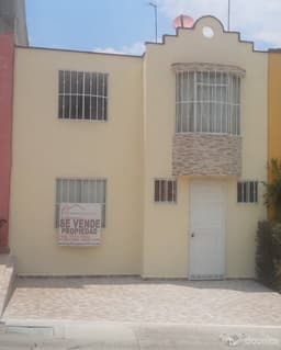 CASA EN VENTA UBICADA EN COL. CLAUSTROS DE SAN MIGUEL, PRIVADA ANGEL JOEL, CUAUTITLÁN IZCALLI.