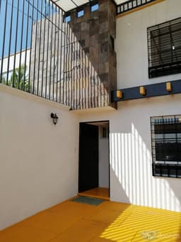 CASA EN VENTA UBICADA EN BOSQUE DE LOS CIPRESES, LOS HEROÉS TECÁMAC II SECC.III
