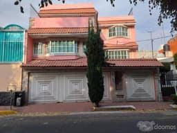 CASA EN VENTA JARDINES DE COYOACAN