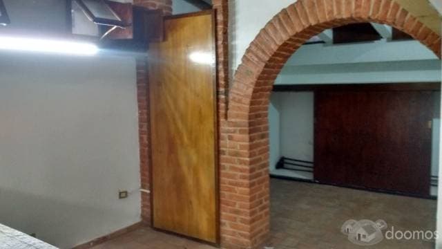 SE RENTA CASA EN ESQUINA — foto 5