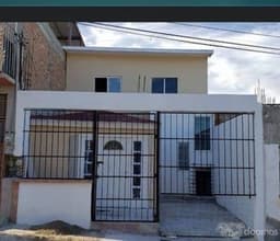 AMPLIA CASA EN VENTA