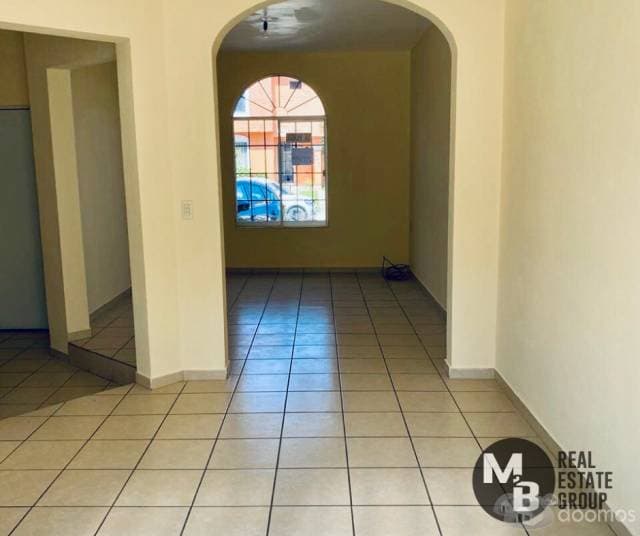 Casa en venta en Jardines de Bugambilias, en Villa de Álvarez, Col. — foto 2