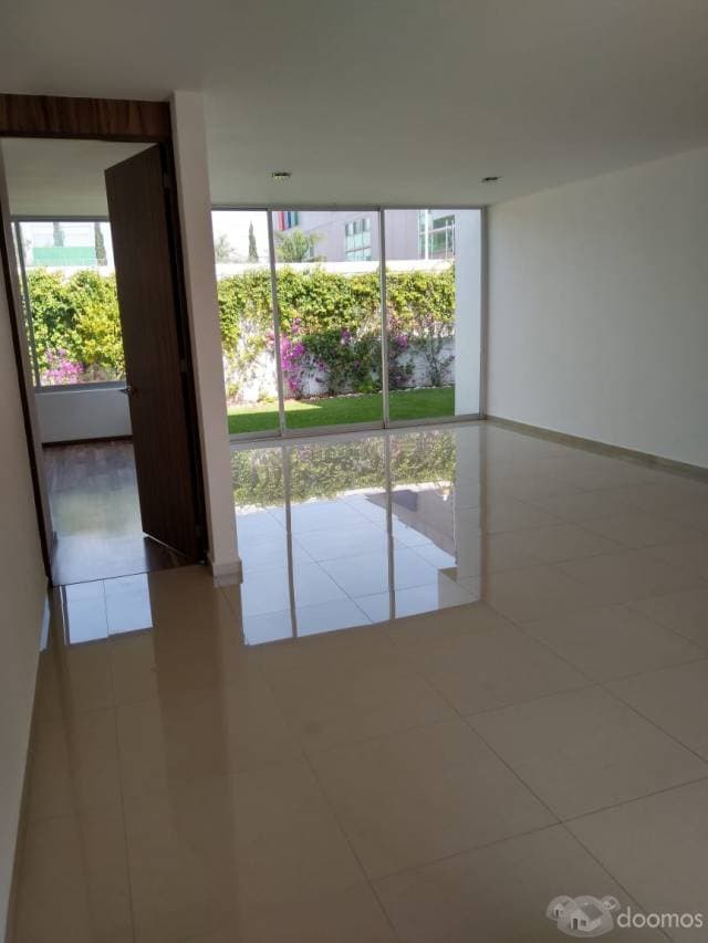 Excelente casa de 1 piso en Fracc. — foto 1
