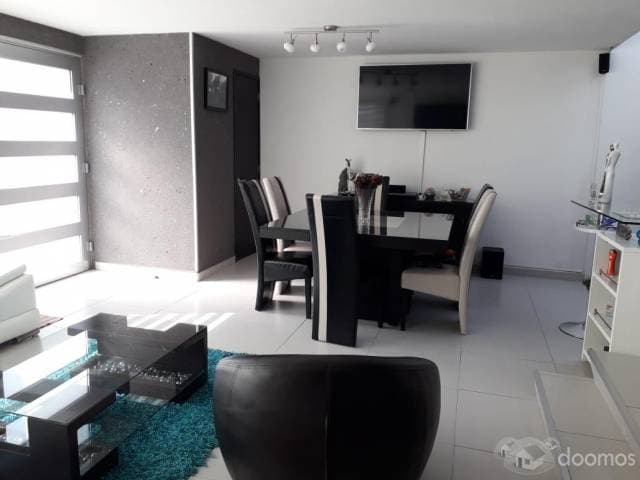 Excelente casa a unos metros de Periferico — foto 1