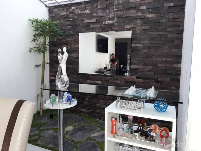 Excelente casa a unos metros de Periferico — foto 2