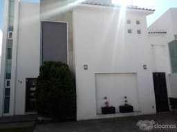 Casa en venta en Foresta Crystal Lagoons Metepec