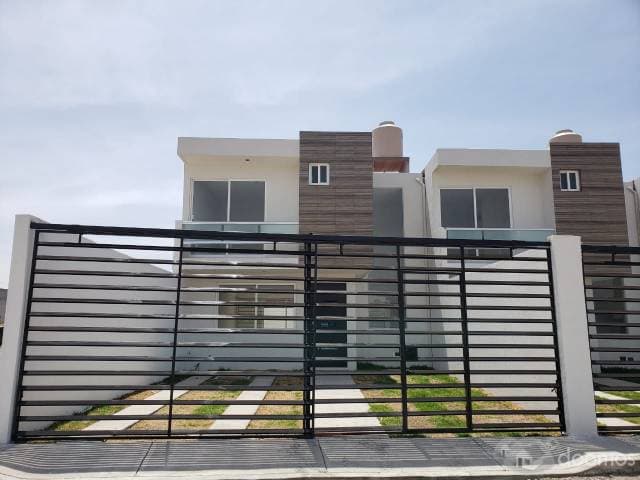 3 CASAS NUEVAS TIPO RESIDENCIAL — foto 2