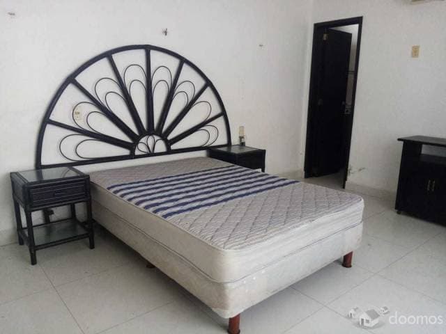 CÓMODA CASA DE UN PISO — foto 5