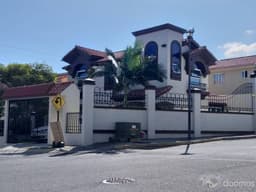 CASA EN VENTA URBI QUINTA MONTECARLO IV. ESTUPENDA ESQUINA CON EXCEDENTE!!