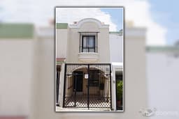 CASA EN VENTA LOMAS UNIVERSIDAD EN ZAPOPAN  cerca de PLAZA GALERIAS.