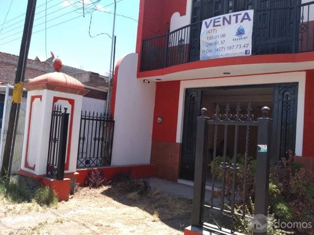 CASA GRANDE, CON LOCAL COMERCIAL Y BODEGA. — foto 2