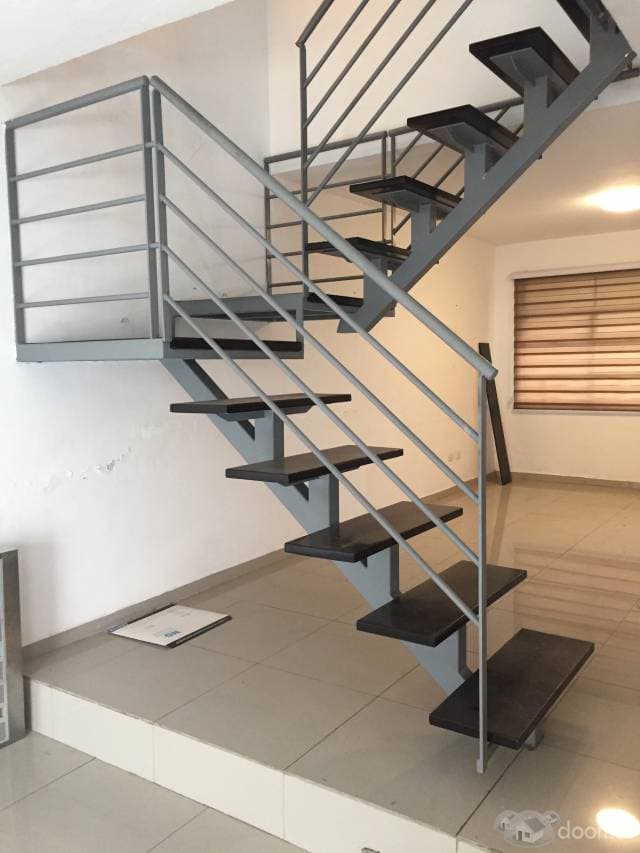 CASA CON EXCELENTES ACABADOS — foto 3