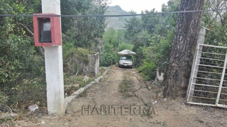 CASA EN VENTA EN LA COL. BENITO JUÁREZ, CERRO AZUL, VER. — foto 2