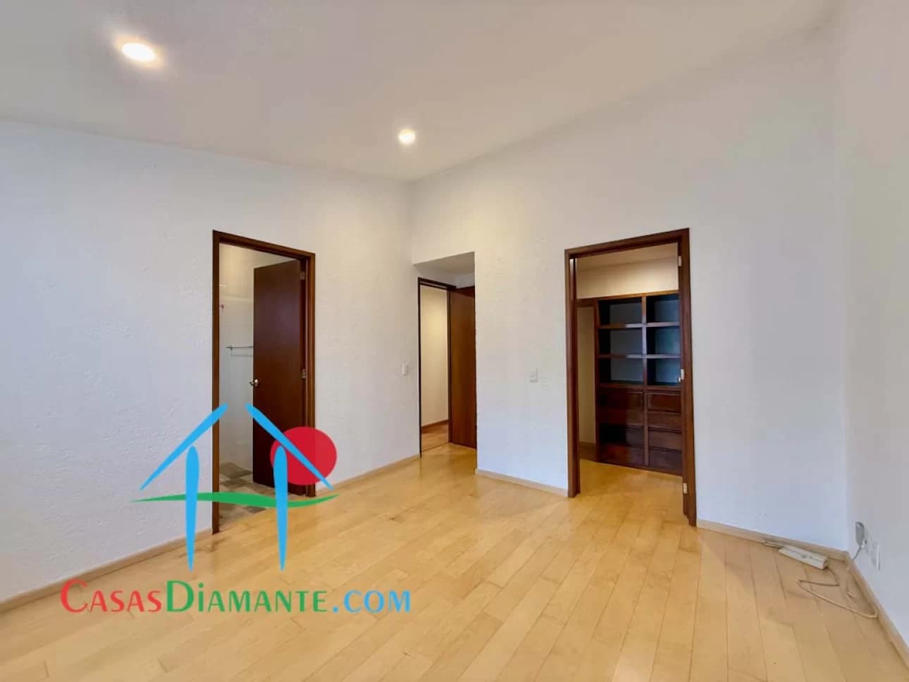 Casa en privada con 4 recámaras y terraza interior — foto 13