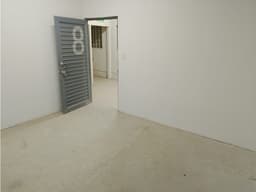 BODEGA EN RENTA DE 14.80 M2 ZONA AV. TOMAS FERNANDEZ, ACCESO DIRECTO