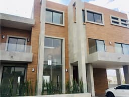 CASA EN VENTA EN PRADO LARGO ATIZAPAN