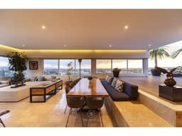 Residencia en Loma Dorada con INCREIBLE VISTA Panorámica a los Arcos de Qro..