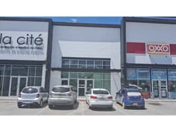 RENTA DE LOCAL COMERCIAL EN PLAZA PATITA,CD. JUAREZ, CHIH